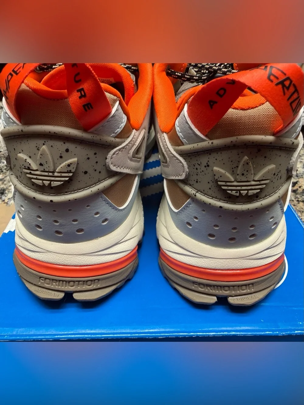Adidas men’s 9.5 hyperturf shoes- new in box